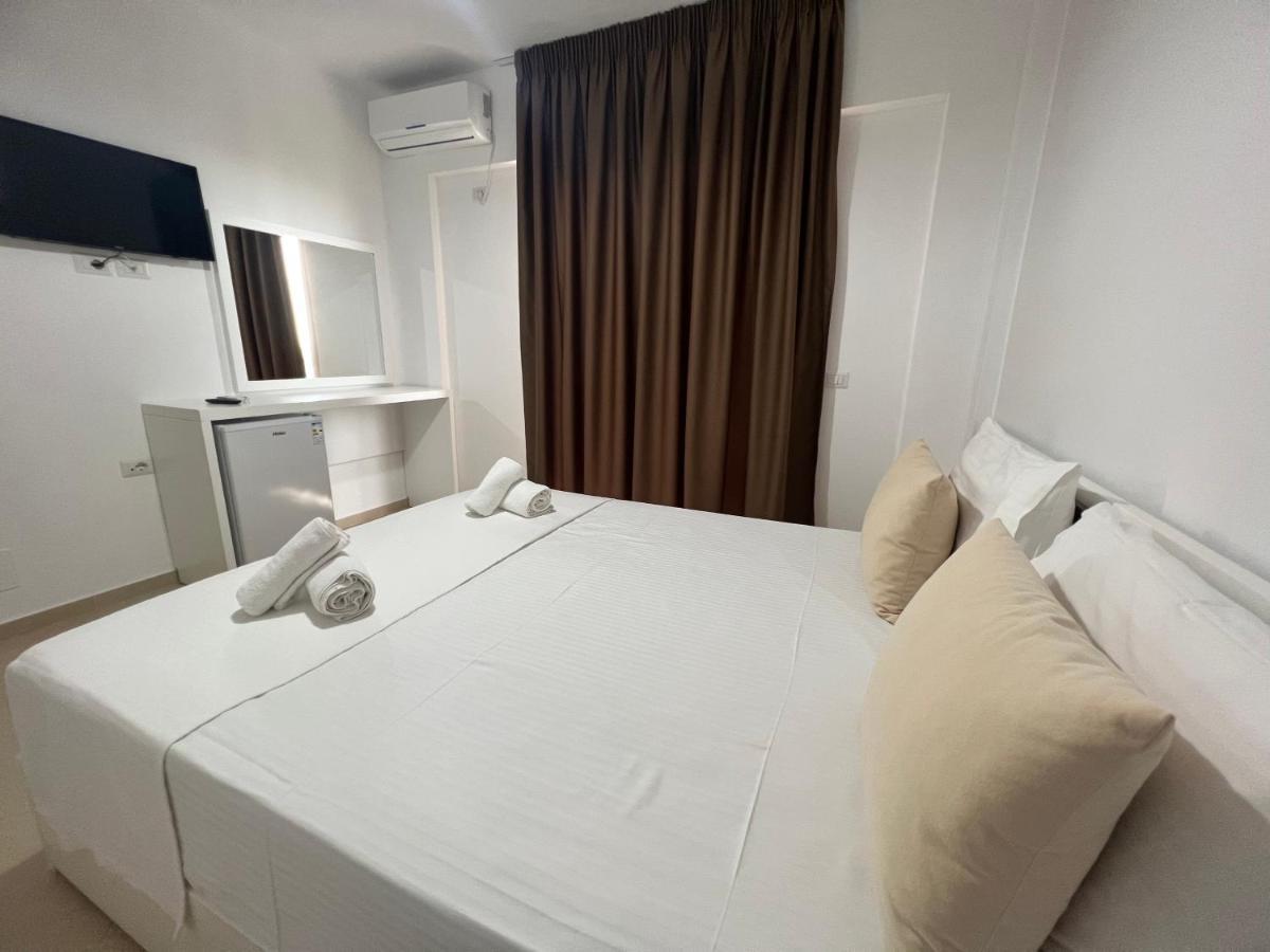 Sunshine Hotel Ksamil Exterior photo
